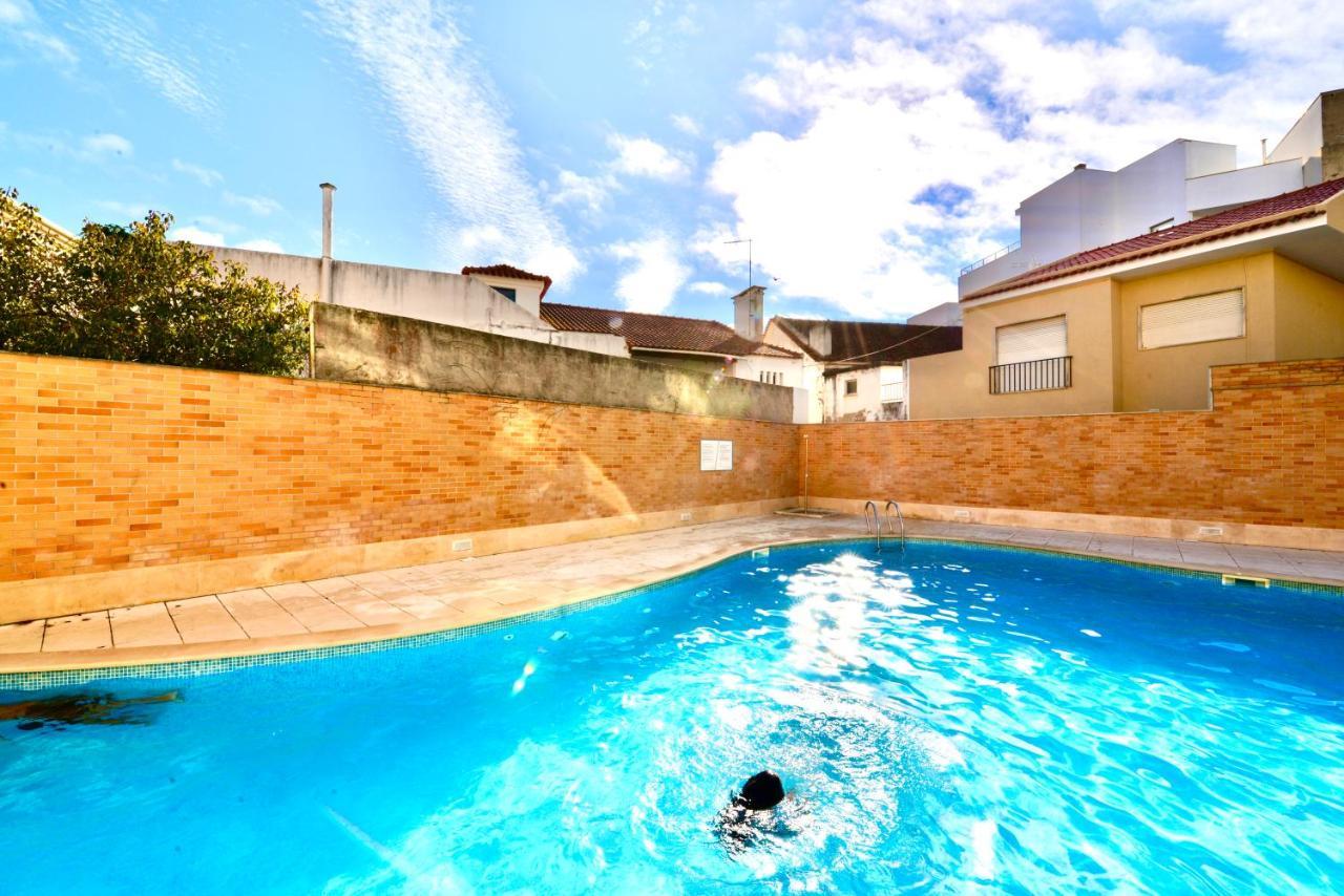 Silver - Apartment For 4 Guests 150M From Beach เซามาร์ทินโญโดปอร์โต ภายนอก รูปภาพ