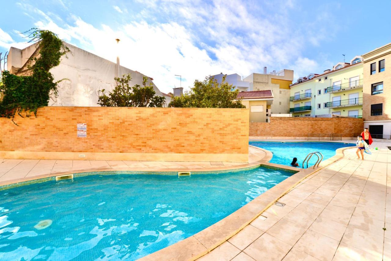 Silver - Apartment For 4 Guests 150M From Beach เซามาร์ทินโญโดปอร์โต ภายนอก รูปภาพ