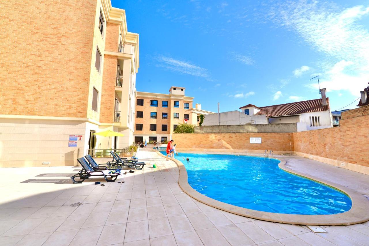 Silver - Apartment For 4 Guests 150M From Beach เซามาร์ทินโญโดปอร์โต ภายนอก รูปภาพ